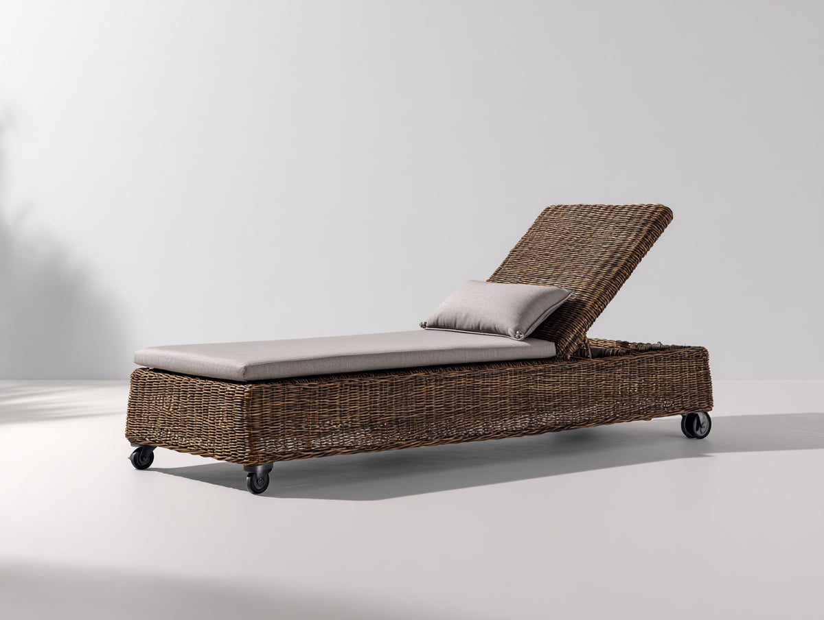 Sonnenliege aus Polyrattan 200x72x38 cm - Braun Grau und Schwarz - Verstellbare Rückenlehne mit Rollen